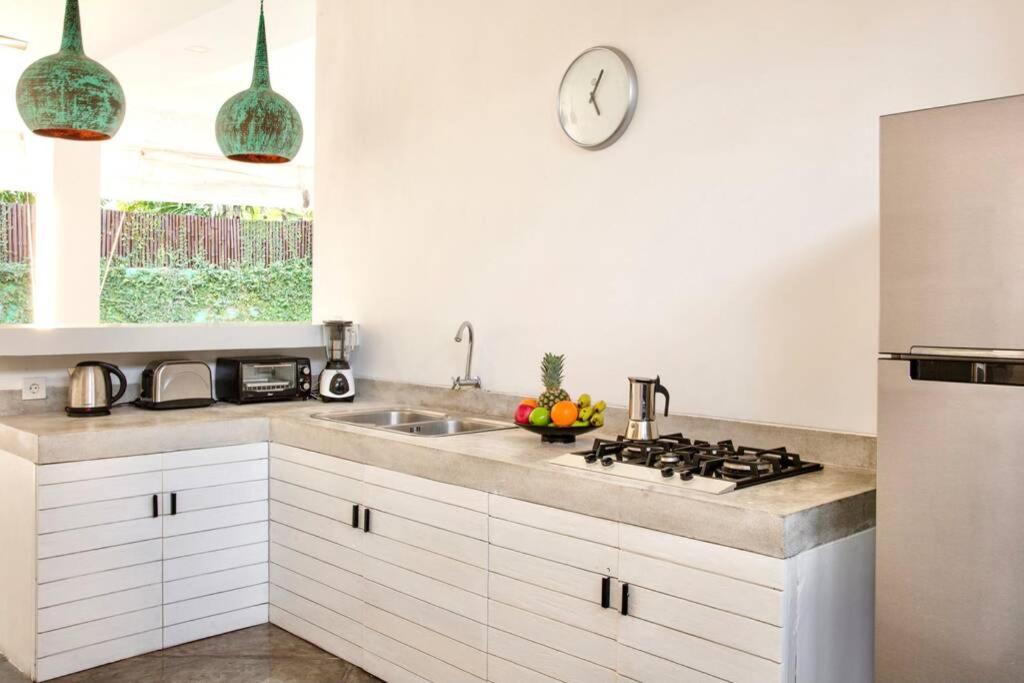 Villa Lola Seminyak  Luaran gambar