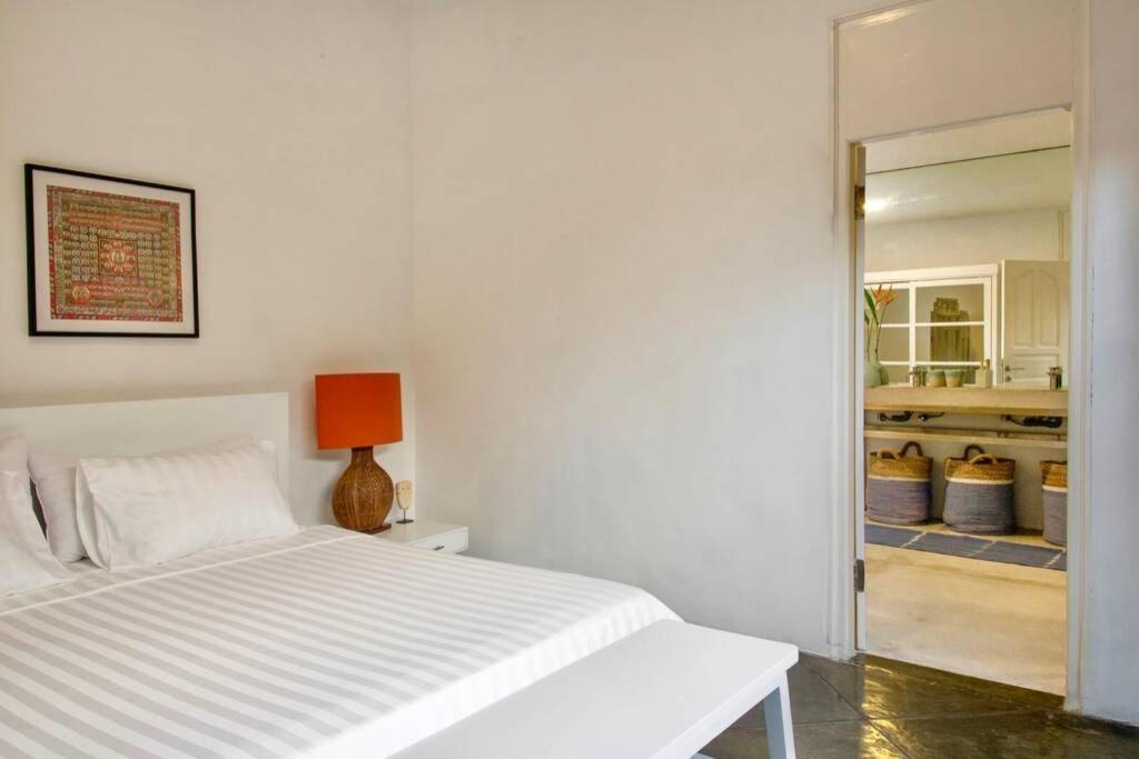 Villa Lola Seminyak  Luaran gambar