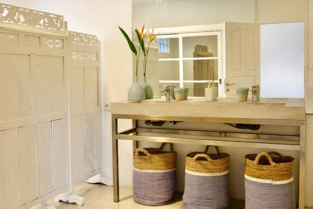 Villa Lola Seminyak  Luaran gambar