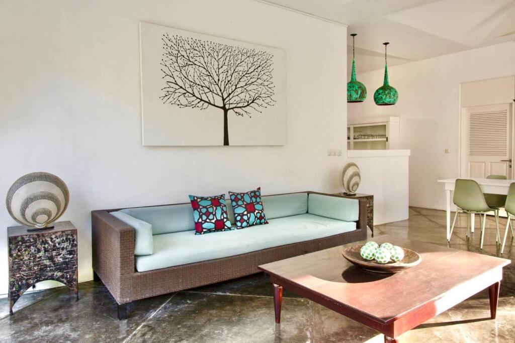 Villa Lola Seminyak  Luaran gambar